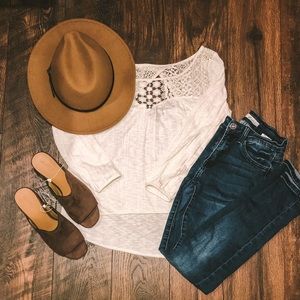American Eagle White Top